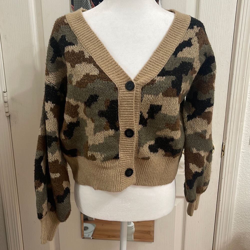 Talulah Cropped Camo Sweater